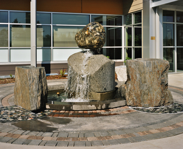 20309-federal-way-rec-center-rock-sculpture-2-sm