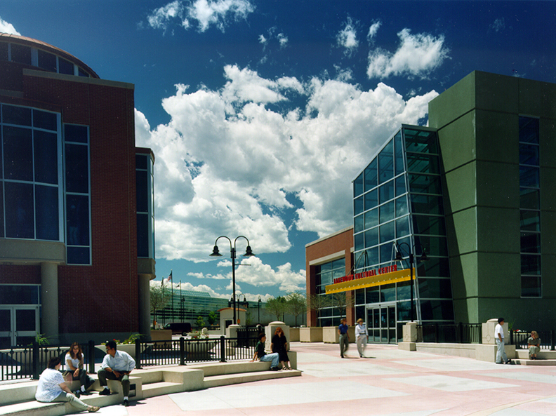 09827-lakewood-cultural-center-plaza-plaza-and-people-sm