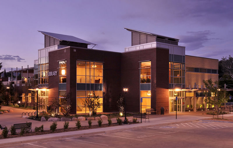 rifle-branch-library_exterior-at-dusk-night_mshopenn_053